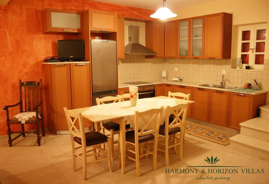 Harmony And Horizon Villas Athánion Esterno foto